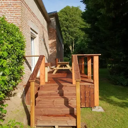 Дом отдыха Chateau Des Lumieres Et Insolite Saint-Blimont