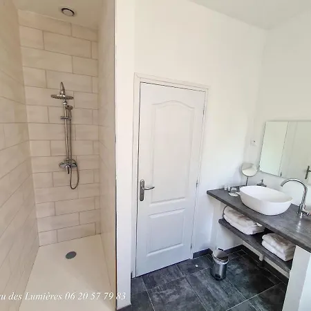 Chateau Des Lumieres Et Insolite Дом отдыха *