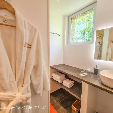 Chateau Des Lumieres Et Insolite Saint-Blimont