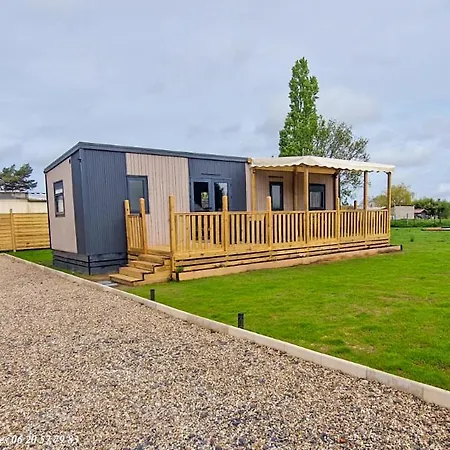 Дом отдыха Chateau Des Lumieres Et Insolite Saint-Blimont