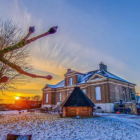 Chateau Des Lumieres Et Insolite Дом отдыха *