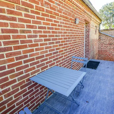 Дом отдыха Chateau Des Lumieres Et Insolite Saint-Blimont