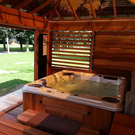 Chateau Des Lumieres Et Insolite Дом отдыха *